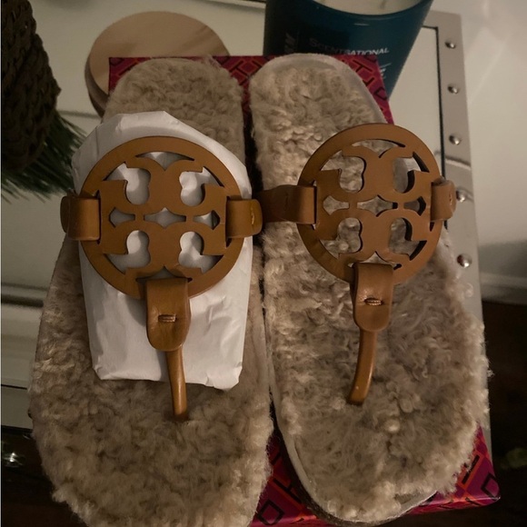 Tory Burch Shearling Miller Cloud Cork Sandal - Picture 7 of 7
